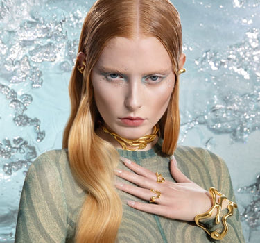 非対称のゴールドリング