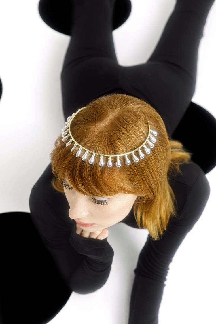 デイジーフローラルティアラ