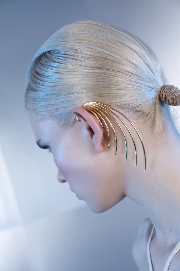 ゴールド ラップアラウンド イヤーカフ