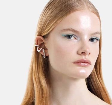 無限の有機的なシルバーイヤーカフ