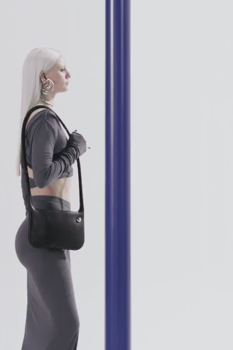 LOCKバッグ｜白いクラッチバッグ