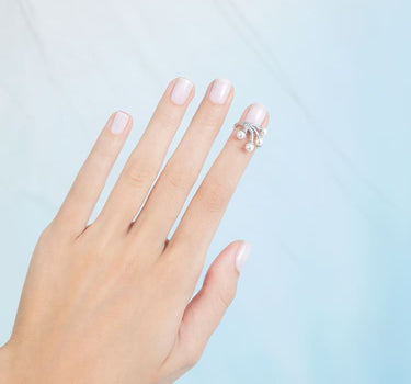 pearls nail ring in silver